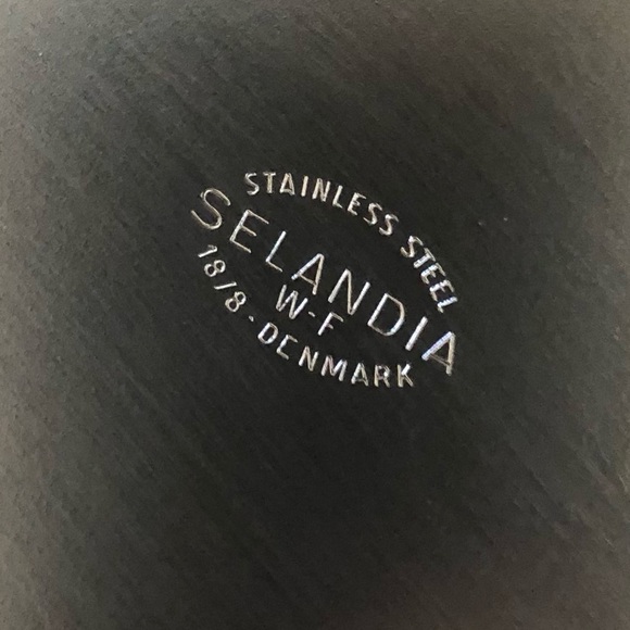 EUC Selandia Gravy Boat & Ladle - Picture 2 of 4